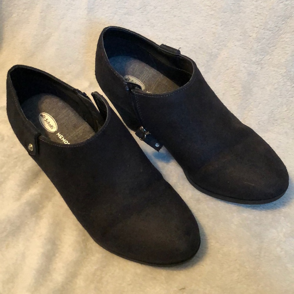 Black heels